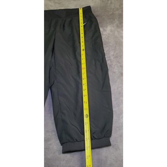 Nike Size S Womens Black Athletic DriFit Performance Jogger Capri Pants mesh C27 - Picture 2 of 10